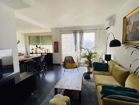 appartement 3 pièces 72 m²