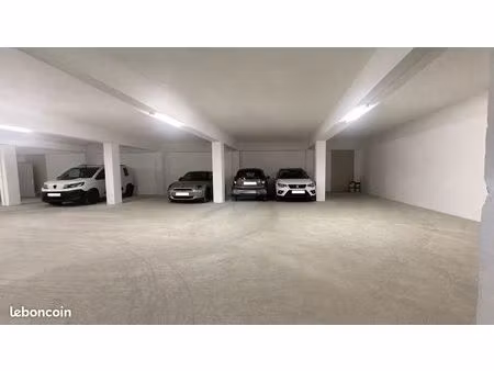 stationnements et garages