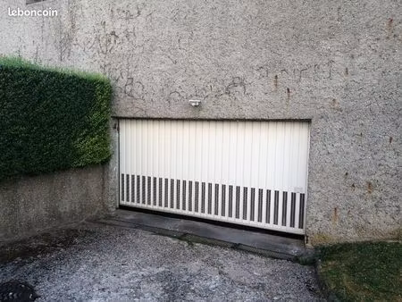 garage à louer