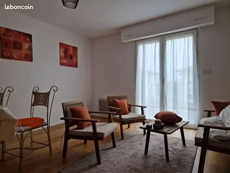 appartement 2 pièces 61 m²