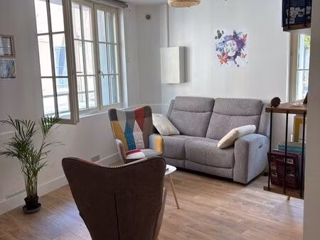 t2 meublé de 42 m² – centre de leucate