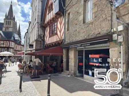 local 40 m² vannes