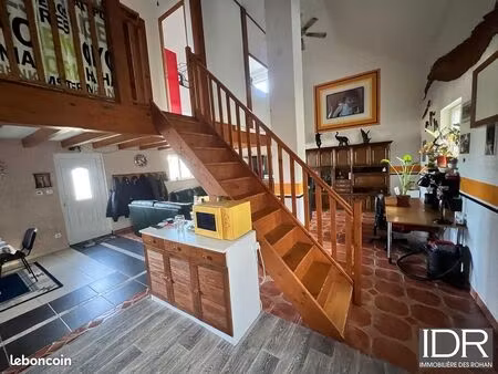 maison 3 pièces 110 m²