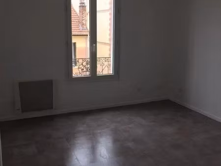 location appartement 1 pièce 25 m² à vitry-sur-seine (94400)  680 €