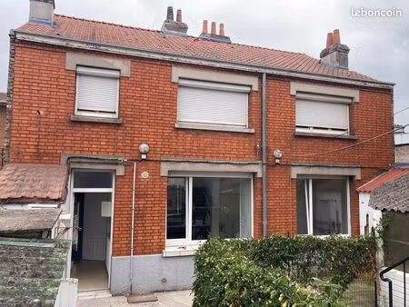vends petite maison sur coudekerque branche