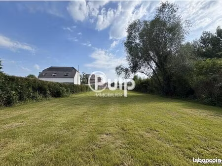 terrain 2 000 m² flines lez raches