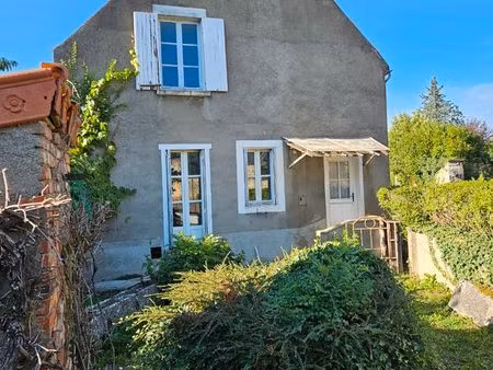 maison de village à rénover – 76 m² – terrain 400 m² – 38 000