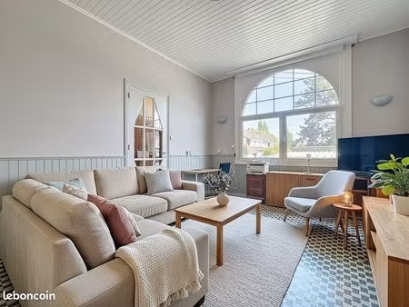 maison 4 pièces 140 m²