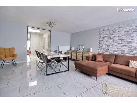 maison 5 pièces 111 m²