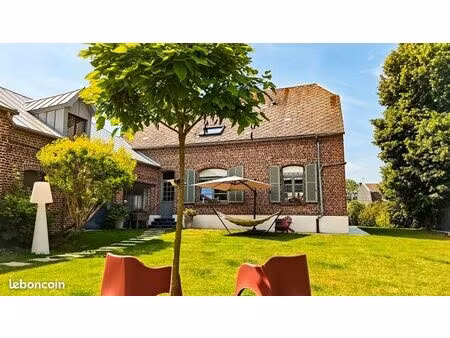 maison 7 piéces 226 m2