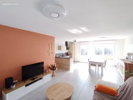 maison a louer attin