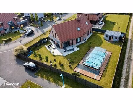 rare – villa contemporaine 2015 – 6 chambres – piscine chauffée – dpe b
