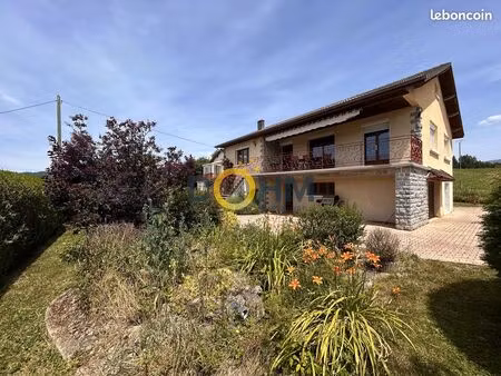 maison 9 pièces 164 m²