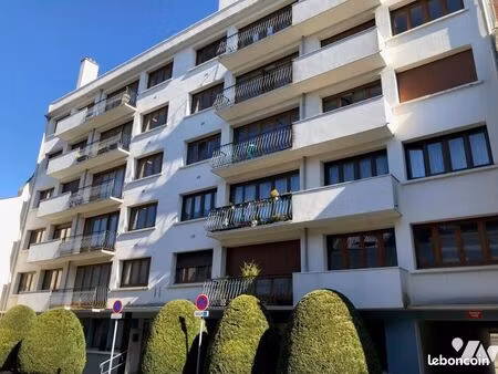 appartement 3 pièces 79 m²