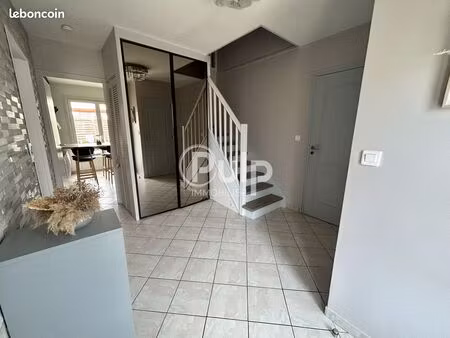 maison 6 pièces 100 m²