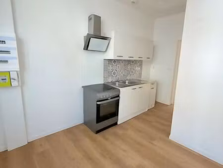 petit t2 de 27 m² centre ville de brebieres