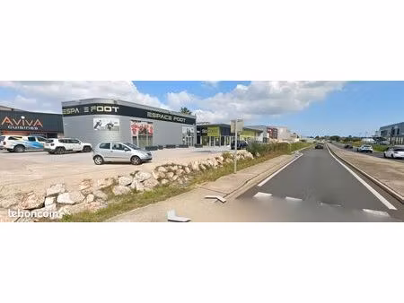 local commercial 1ere ligne mas guerido