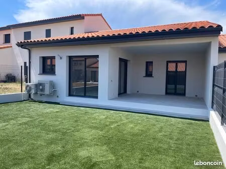 villa 4 pièces 95 m²