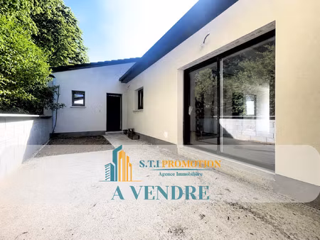 maison neuve plain-pied avec 2 chambres  terrasse  garage et