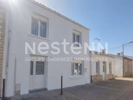 a vendre lagord le lignon? maison de bourg 110 m² 3 chambres + bureau. à 10 min de la roch