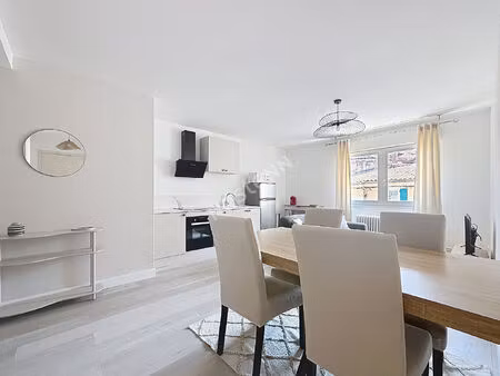 appartement t3 meublée entièrement rénové