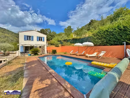 la roquette sur var  villa 5 pièces  studio indépendant  pis