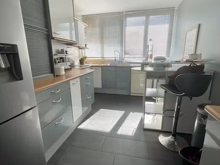 appartement 4 pièces 79 m²