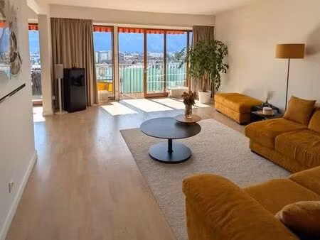 superbe appartement traversant rénové – vue panoramique mont-blanc & genève – frontière