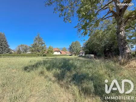 terrain 757 m² viry