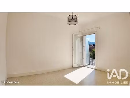 studio 1 pièce 26 m²