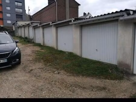 garage /box