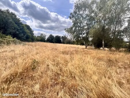 terrain 1901 m² arelaune-en-seine
