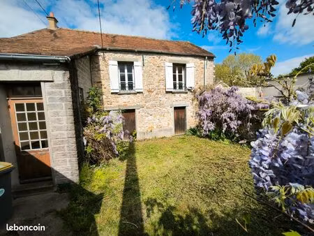 maison en pierre de caractère à fort potentiel – bien rare à réinventer