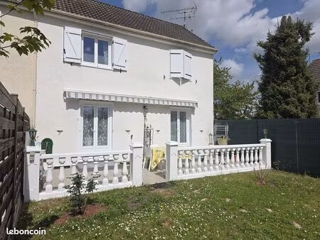 a vendre maison 4 chambres