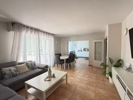location appartement 5 pièces  99.59m²  lognes