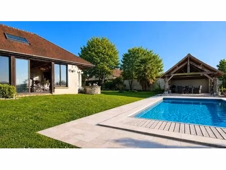 saint simeon - longère de 11 pièces avec 2 piscines et 6 chambres sur 8700 m²