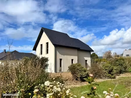 villa 5 pièces 125 m²