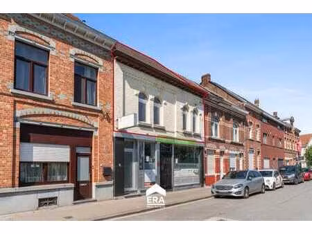 spacieux appartement de 3 chambres et 2 salles de bains