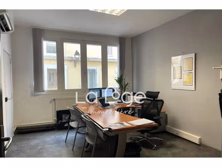 location locaux professionnels 0 pièces 155 m² à gap (05000)  2 492 €