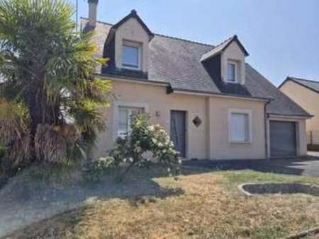 vente maison à sablé-sur-sarthe (72300) : à vendre / 118m² sablé-sur-sarthe