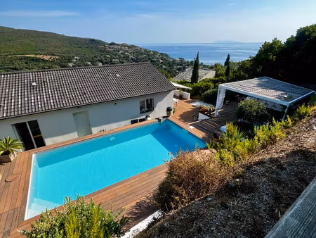 maison de luxe à vendre à sisco