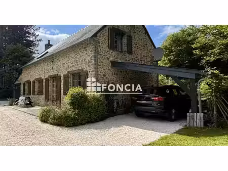 propriété composée de deux habitations sur plus de 10000m2