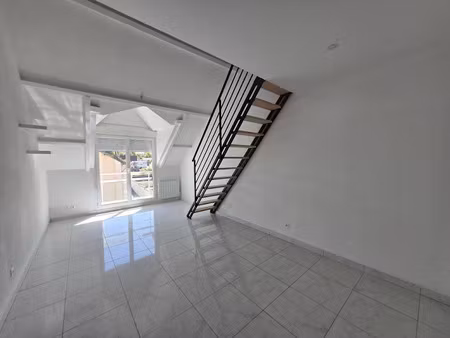 location appartement 3 pièces 74.23 m² à nemours (77140)  820 €