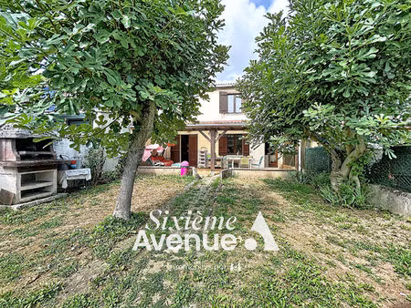 maison familiale 5 pièces 93.77 m² sur une parcelle de 251 m²