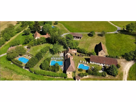 maison de luxe à vendre à les eyzies-de-tayac-sireuil