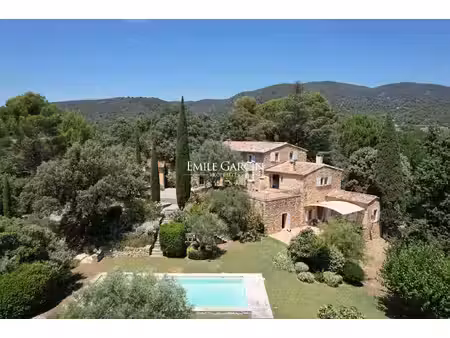 maison de luxe à vendre à lourmarin
