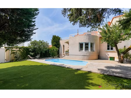 maison de luxe à vendre dans le quartier montchat