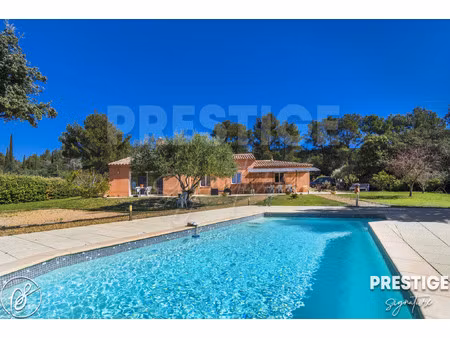 villa de luxe à vendre dans le quartier les freres-les cancades-les ginestes