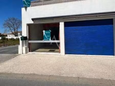 vente bureaux et commerces à la tranche-sur-mer (85360) : à vendre / 86m² la tranche-sur-m