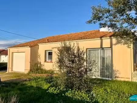 vente maison à saint-étienne-de-mer-morte (44270) : à vendre / 80m² saint-étienne-de-mer-m